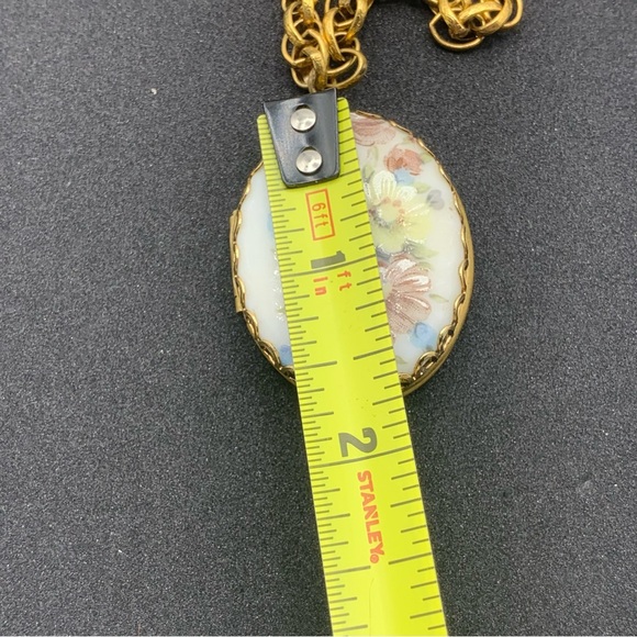 Floral Pendant Necklace in Gold Tone - Picture 9 of 9